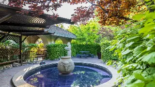 上海高端会所服务特色：专业按摩，个性化定制，尊享体验