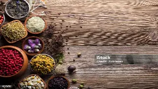 告别僵硬！沪上精致打工人必学的足底按摩技巧，让你的双脚重获新生！